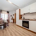 Scerbe 3103 Apartament *
