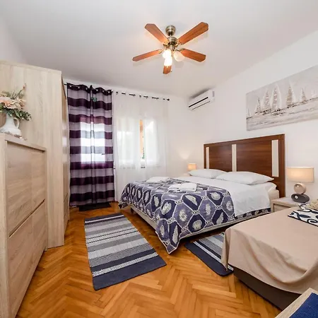 Scerbe 3103 Apartamento Mundanije