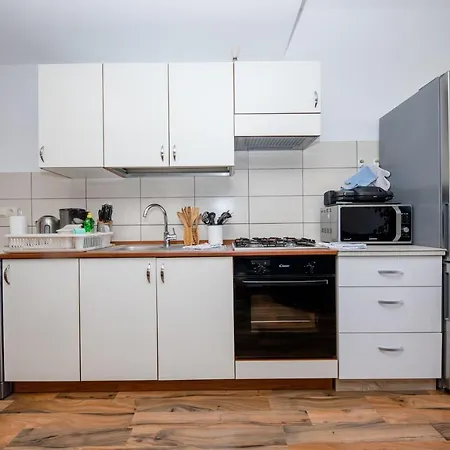 Apartament Scerbe 3103 Mundanije