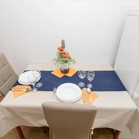 Scerbe 3103 Apartament Mundanije