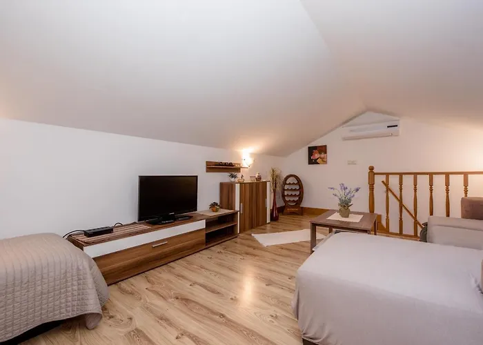 Apartament Scerbe 3103